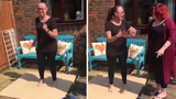 英国一位聋哑母亲感受震动舞池 兴奋地跳起人生第一支舞